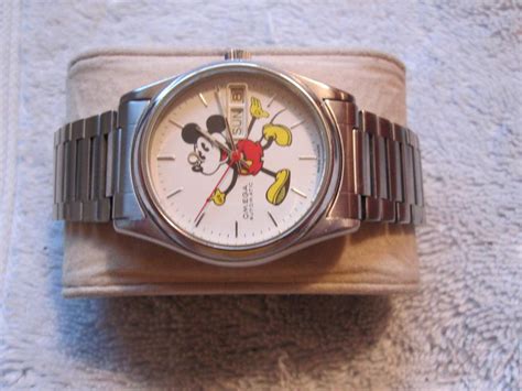 omega seamaster mickey mouse|Amateur tinkering with a Mickey Mouse design .